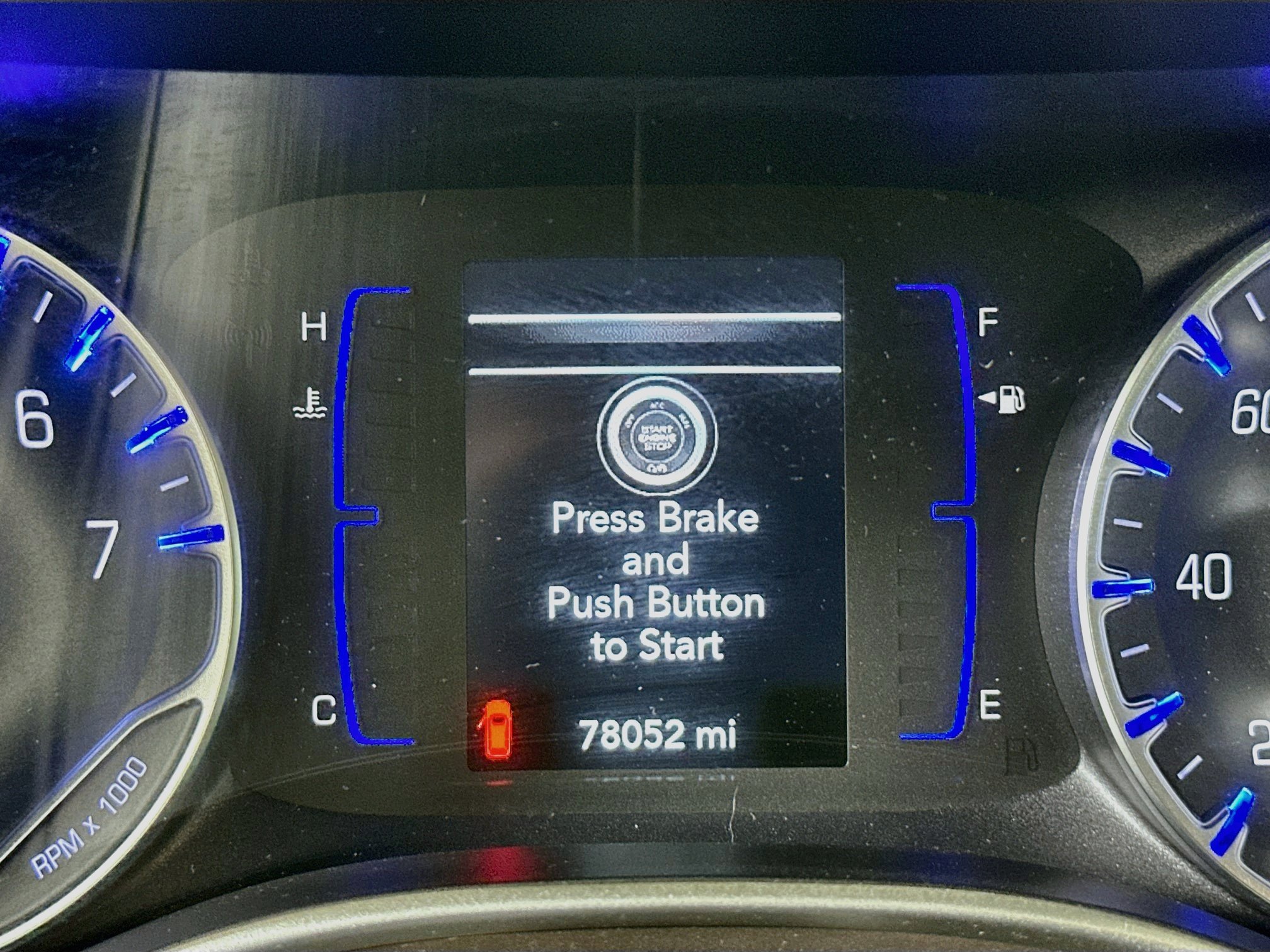 Used 2018 Chrysler Pacifica Touring Plus w/ Tire & Wheel Group FWD image 18