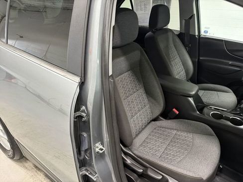 Certified 2024 Chevrolet Equinox LT w/ LPO, Floor Liner Package image 18