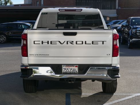 Used 2024 Chevrolet Silverado 1500 LT image 4