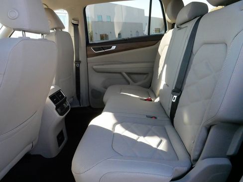 New 2026 Volkswagen Atlas SE image 7