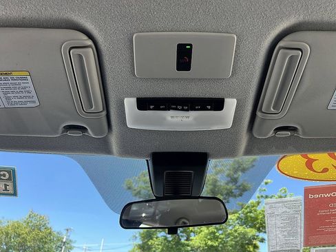 Certified 2023 Nissan Kicks SR w/ SR Premium Package FWD image 26