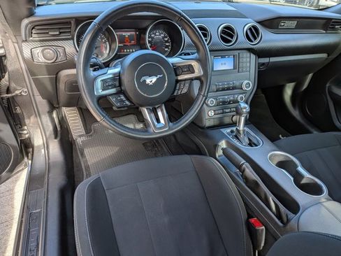 Used 2020 Ford Mustang Coupe RWD image 10