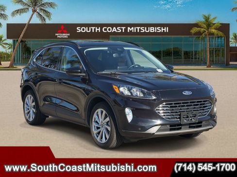 Used 2022 Ford Escape Titanium w/ Titanium Elite Package image 1