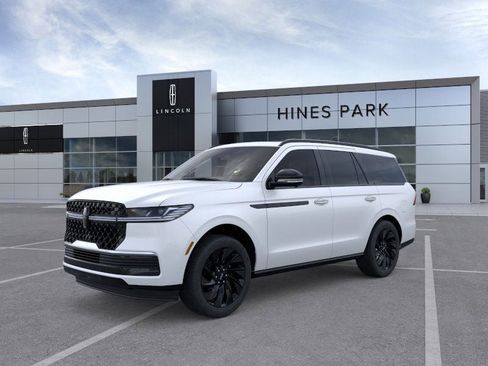 New 2025 Lincoln Navigator Reserve w/ Jet Appearance Package image 1