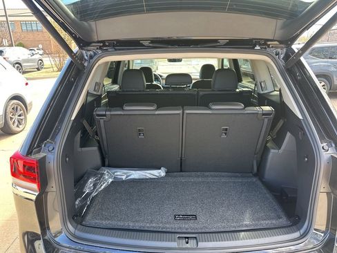 New 2026 Volkswagen Atlas SE image 16