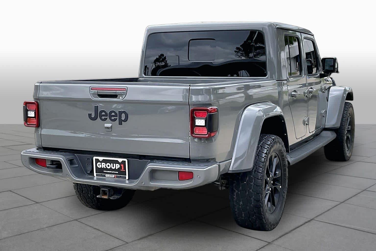 Used 2022 Jeep Gladiator Overland AWD/4WD image 13