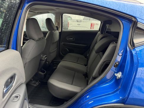 Used 2022 Honda HR-V EX image 9