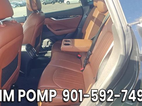 Used 2019 Maserati Levante image 9