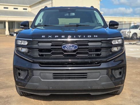New 2026 Ford Expedition Max Active RWD image 2