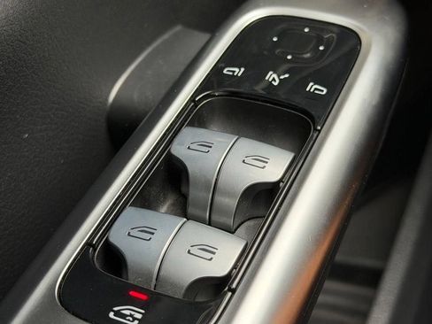 Used 2024 Mercedes-Benz C 300 4MATIC Sedan image 16