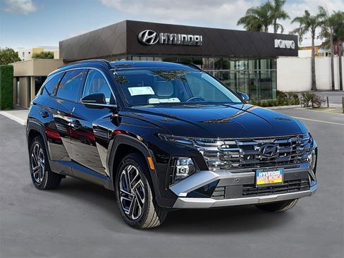 New 2025 Hyundai Tucson Limited image 1