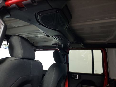 Used 2020 Jeep Wrangler Unlimited Sport image 23