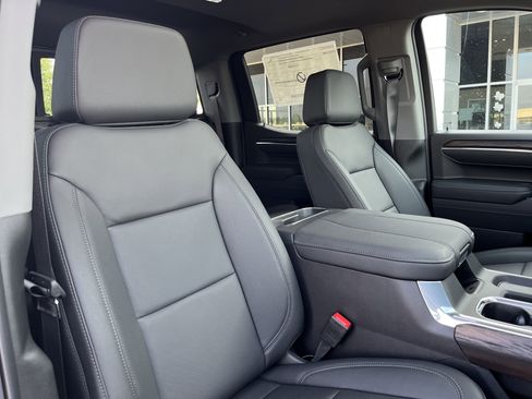 New 2026 GMC Sierra 1500 SLT w/ SLT Premium Plus Package AWD/4WD image 18