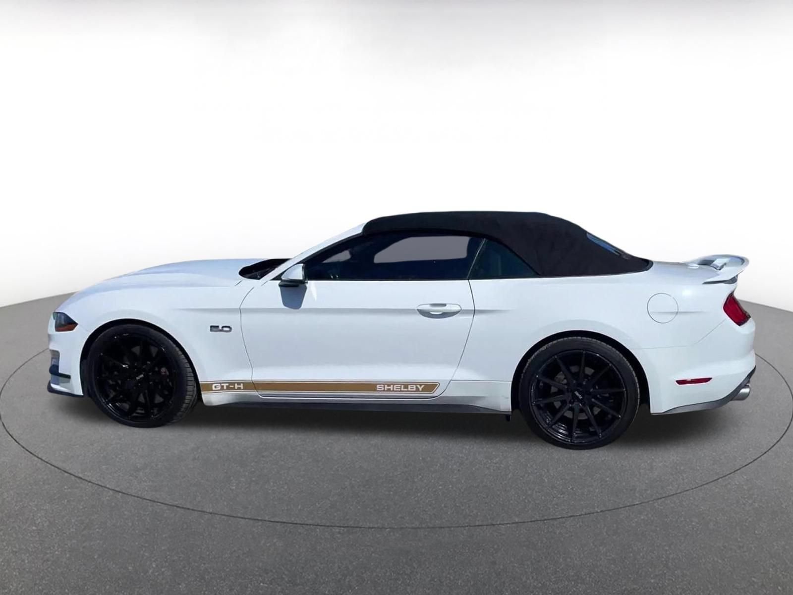 Used 2022 Ford Mustang GT Premium w/ GT Performance Package RWD image 8
