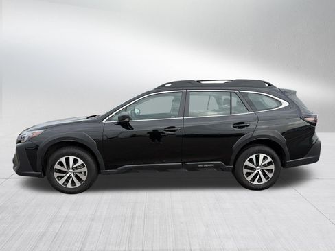 Certified 2025 Subaru Outback AWD/4WD image 4