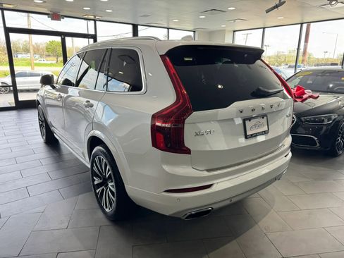 Used 2020 Volvo XC90 T6 Momentum image 3