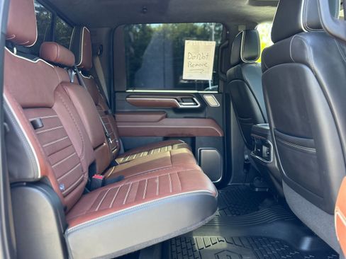 Used 2025 GMC Sierra 2500 Denali Ultimate AWD/4WD image 28