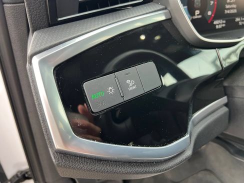 Used 2025 Audi Q3 2.0T Premium AWD/4WD image 22