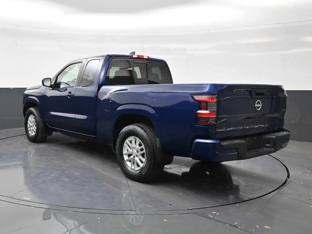 Used 2023 Nissan Frontier SV w/ SV Convenience Package RWD image 3