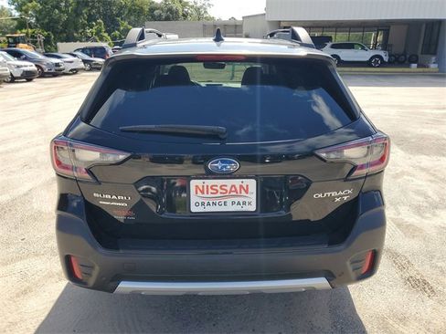 Used 2022 Subaru Outback Limited XT image 9