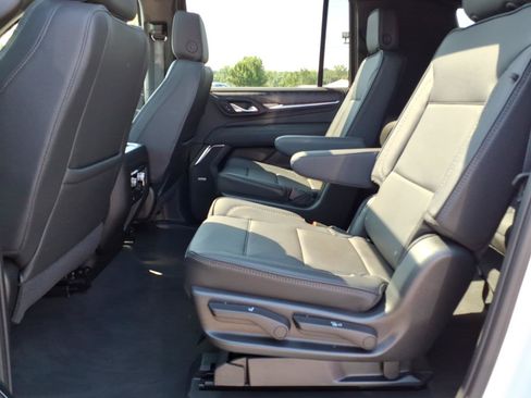 Used 2023 GMC Yukon XL Denali w/ LPO, Floor Liner Package AWD/4WD image 26