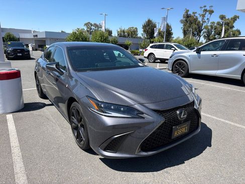 Used 2024 Lexus ES 350 F Sport w/ Accessory Package (Z1) FWD image 2