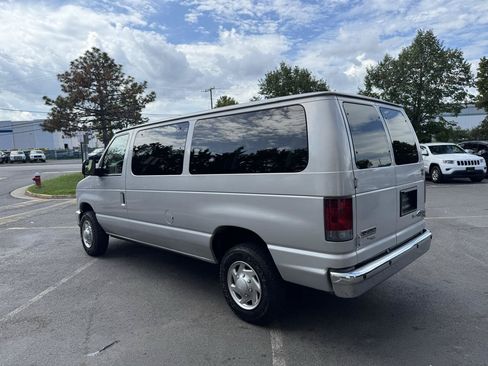 Used 2013 Ford E-350 and Econoline 350 XLT RWD image 23