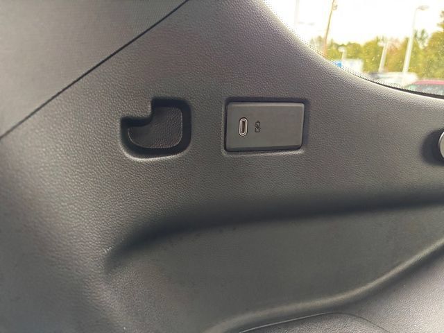 Used 2026 Chevrolet Tahoe Premier AWD/4WD image 42