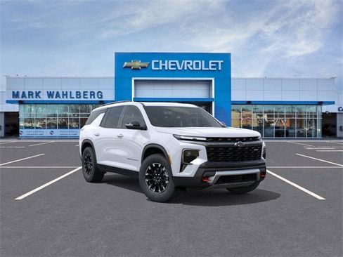 New 2026 Chevrolet Traverse Z71 w/ LPO, Illumination Package image 1