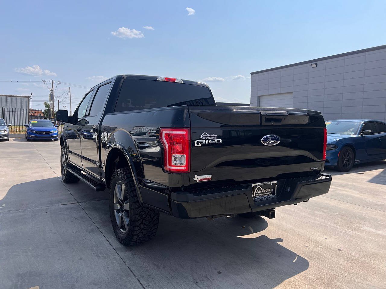 Used 2016 Ford F150 XLT w/ Equipment Group 301A Mid AWD/4WD image 2