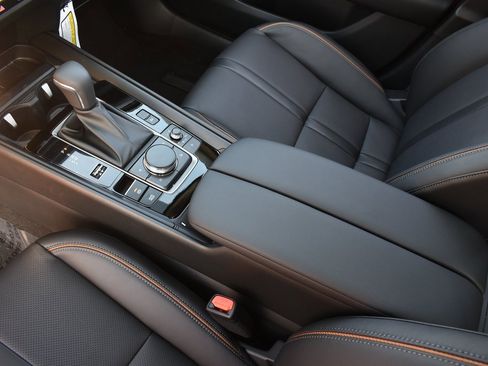 New 2026 MAZDA CX-50 AWD 2.5 Hybrid w/ Weather Package image 40