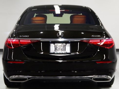 Used 2024 Mercedes-Benz S 580 S 580 image 12