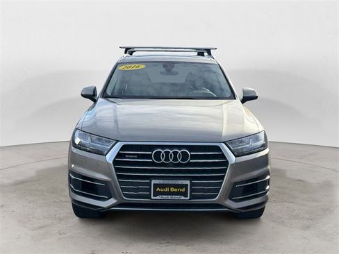 Used 2017 Audi Q7 3.0T Premium Plus image 2