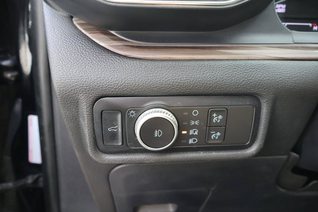 Used 2020 Ford Explorer Limited RWD image 11