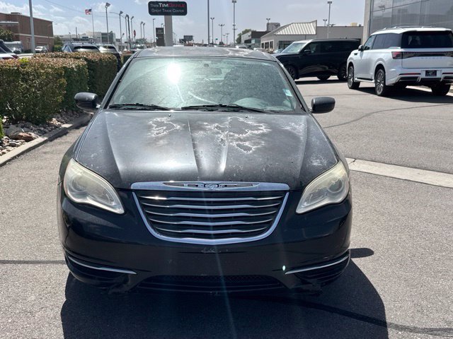 Used 2012 Chrysler 200 LX FWD image 4