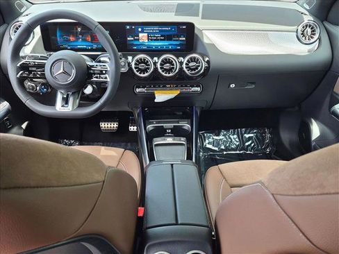 New 2026 Mercedes-Benz GLA 35 AMG 4MATIC image 12