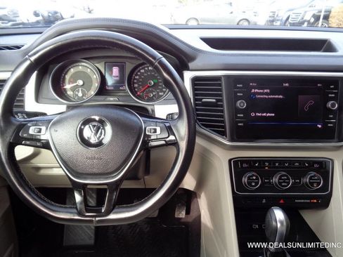 Used 2018 Volkswagen Atlas SE image 11