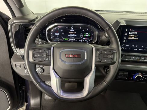 Used 2025 GMC Sierra 1500 SLT image 22