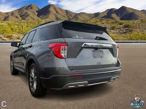 Used 2022 Ford Explorer XLT w/ Equipment Group 202A image 3