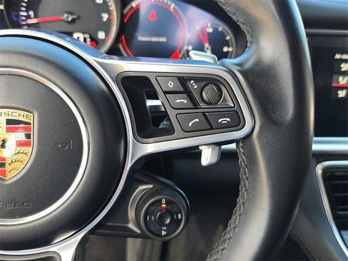 Used 2018 Porsche Panamera 4S image 25