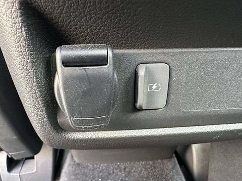 Used 2021 INFINITI QX50 Luxe FWD image 15