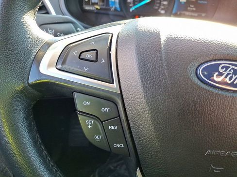 Certified 2024 Ford Edge Titanium image 21