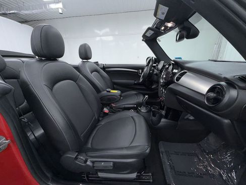 Used 2024 MINI Cooper Convertible image 11