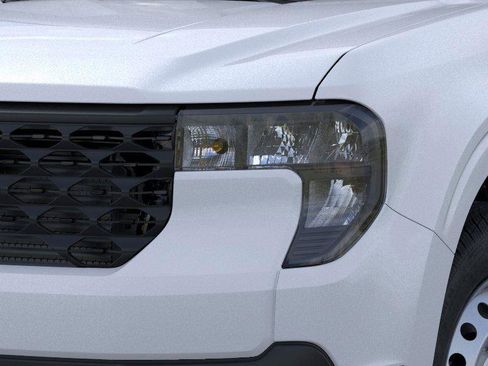 New 2025 Ford Maverick XL w/ Equipment Group 102A image 19