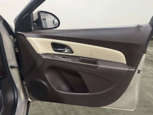 Used 2012 Chevrolet Cruze LTZ FWD image 18