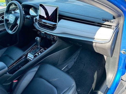 Used 2024 Jeep Compass Limited image 27