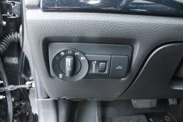 Used 2006 Ford Fusion SEL FWD image 15