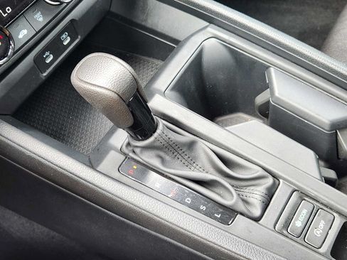 Used 2023 Honda Accord LX image 19