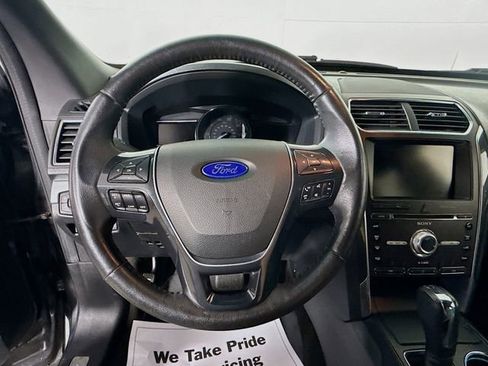 Used 2016 Ford Explorer Limited image 12