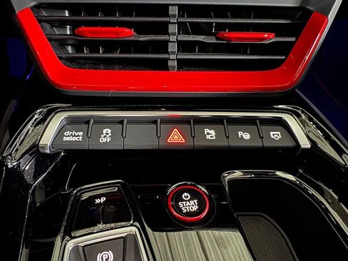 Used 2023 Audi RS e-tron GT image 36